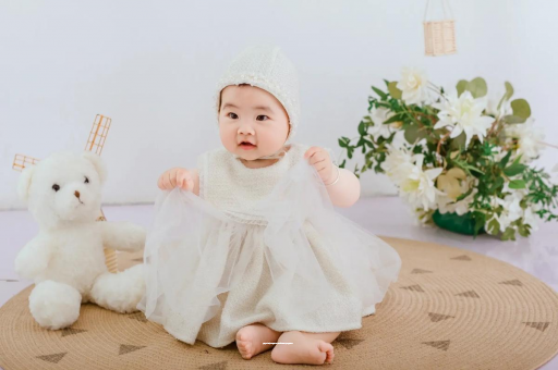 雅安孕妇几个月开始显怀