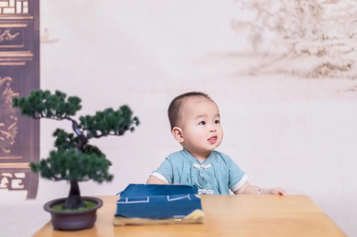 雅安孕妇几个月有反应